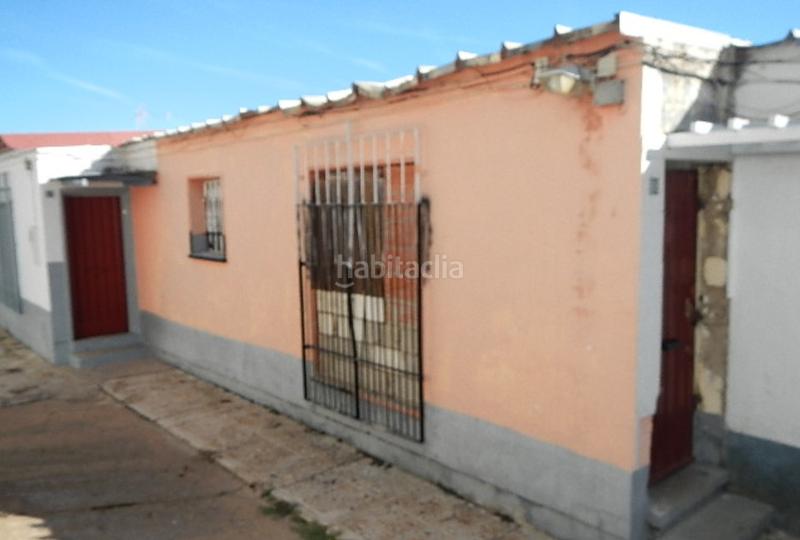 Foto 08342d2c-a542-4ff2-a731-6f7dc6659076. Xalet a La Estación Badajoz