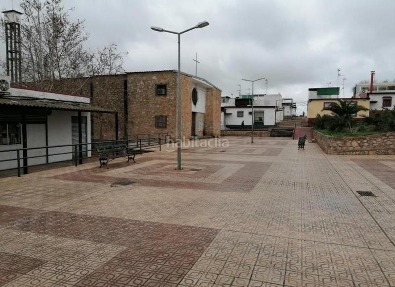 Foto a61e5e5a-fb79-424a-a6c9-897584d39225. Xalet a La Estación Badajoz