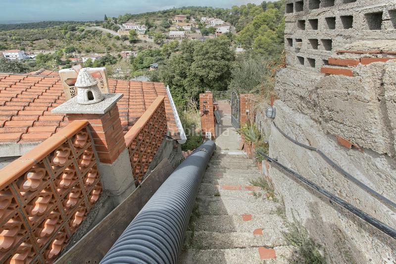 Foto 32b1b0d1-fa67-499f-a92b-3a5a14d62063. Chalet in Les Planes Sant Cugat del Vallès