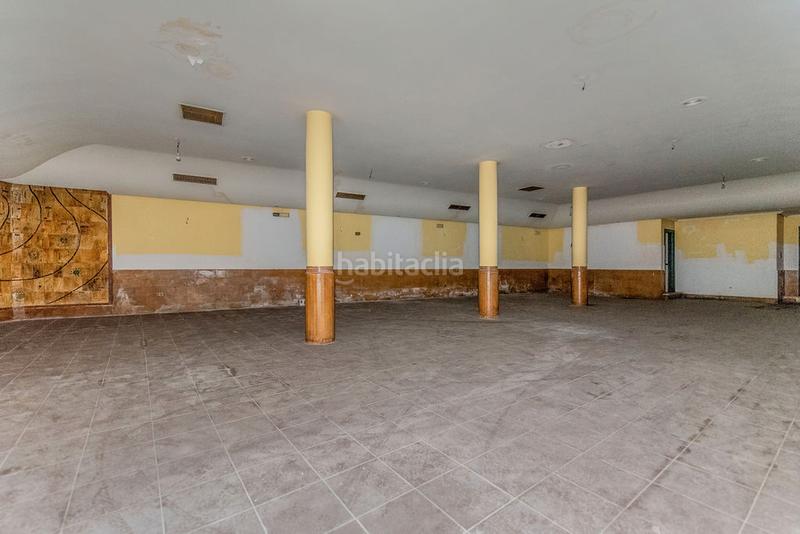 Foto a2bd761c-54b5-49e2-8432-e07ab9ee476c. Alquiler local comercial solvia inmobiliaria locales en Valladolid