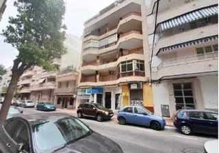 Local commercial  C/ ramón  gallud. Solvia inmobiliaria  locales torrevieja