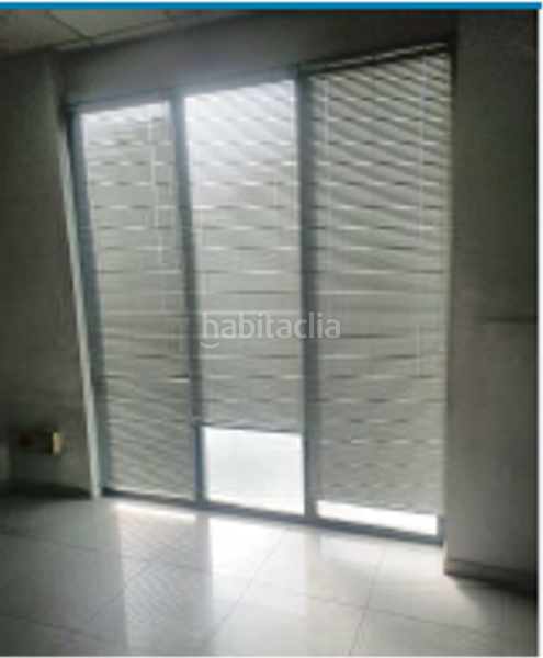 Foto 49971c1b-c19e-4226-93f3-ba56b7428b2e. Alquiler local comercial solvia inmobiliaria locales en Armilla