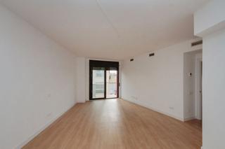 Appartement  C/ guifre. Solvia inmobiliaria  piso badalona