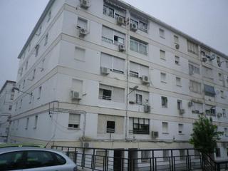 Pis  C/ tres carabelas. Solvia inmobiliaria  piso huelva