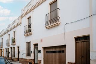 Etagenwohnung  C/ santa rita. Solvia inmobiliaria  piso moguer
