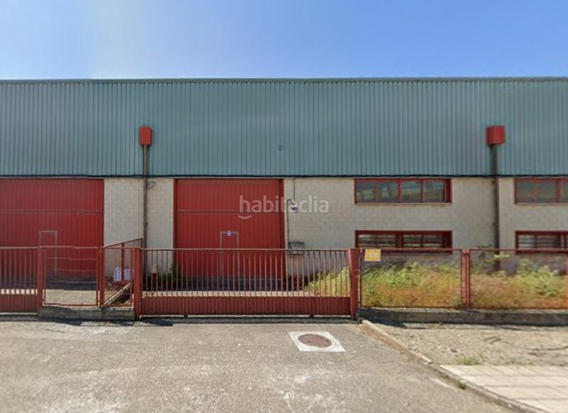 Foto f61dfe08-ffaf-4b2b-85ad-030886e556eb. Bâtiment à usage industriel dans Arrúbal