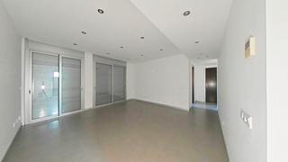 Appartamento  Pz de la iglesia. Solvia inmobiliaria  piso santa coloma de gramenet
