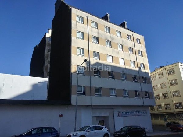 Foto cf4074ba-3fde-4eea-b9b4-9dbd59648c38. Local comercial a Vilalba