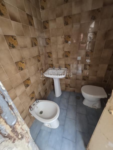 Foto ceff9f4a-5d85-432b-a0a7-6bfb17521e02. Chalet in Cabra