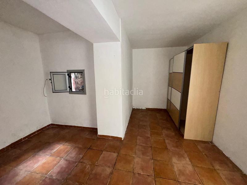 Foto 03d8aef6-9a7e-4644-a9f3-745f001c1b6c. Chalet in Singuerlín Santa Coloma de Gramenet