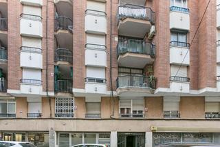 Piso  C/ juan de toledo. Solvia inmobiliaria  piso hospitalet de llobregat el