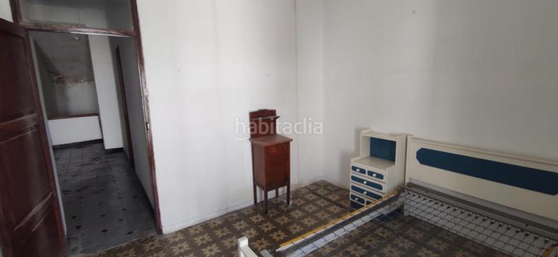 Foto cebc8c3e-1309-4e1a-a175-6a1cc4a92db9. Casa aparellada a Quatretonda