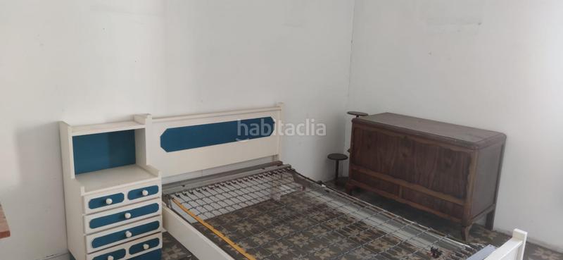 Foto d318deba-65be-47bf-b02c-84ba113fe4b4. Casa aparellada a Quatretonda