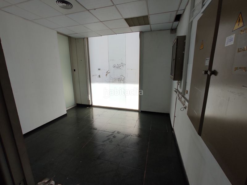 Foto 1a6ae93c-a7d5-4fe1-9ee2-8721e5df43c6. Local comercial a Zona Nord Alcoi