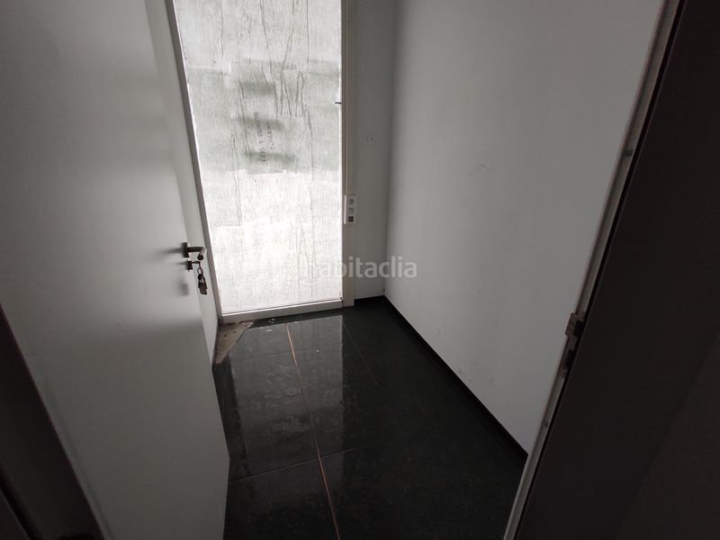 Foto 2c280b71-5a26-40dd-9a37-f5172cfb7b76. Local comercial a Zona Nord Alcoi
