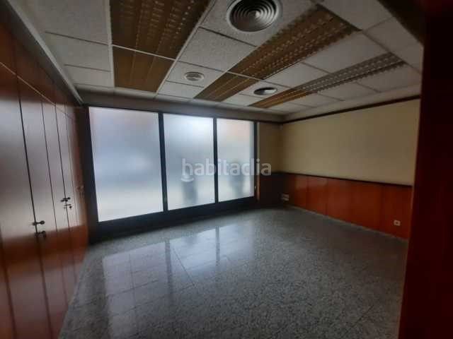 Foto 99899d24-102c-45f8-8902-685d53c87cde. Local comercial a Provençals del Poblenou Barcelona