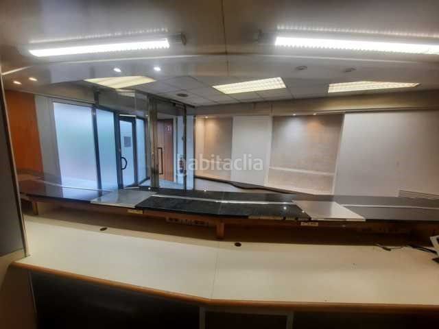 Foto a02985be-1ff5-4a1b-b119-50df70440ab4. Local comercial a Provençals del Poblenou Barcelona