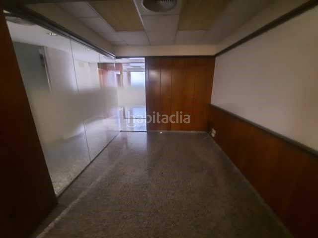 Foto d204405d-7945-4837-9dd9-1a3ea804c0ee. Local comercial a Provençals del Poblenou Barcelona