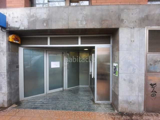 Foto d3ede602-3707-4d99-b7b3-343bdf5860cb. Local comercial a Provençals del Poblenou Barcelona