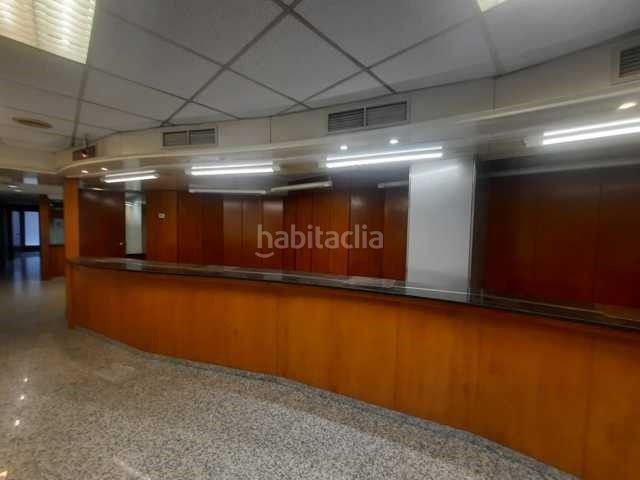 Foto e94714ae-4f5b-4b04-89a3-fba2048d0bec. Local comercial a Provençals del Poblenou Barcelona