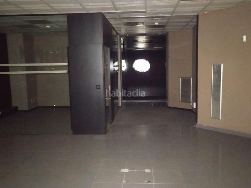 Foto ffd599bf-46a5-418a-aa1d-4a3e05d34ebe. Locale commerciale in Pinar del Rey Madrid