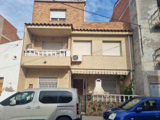 Chalet  C/ havana. Solvia inmobiliaria  casa deltebre