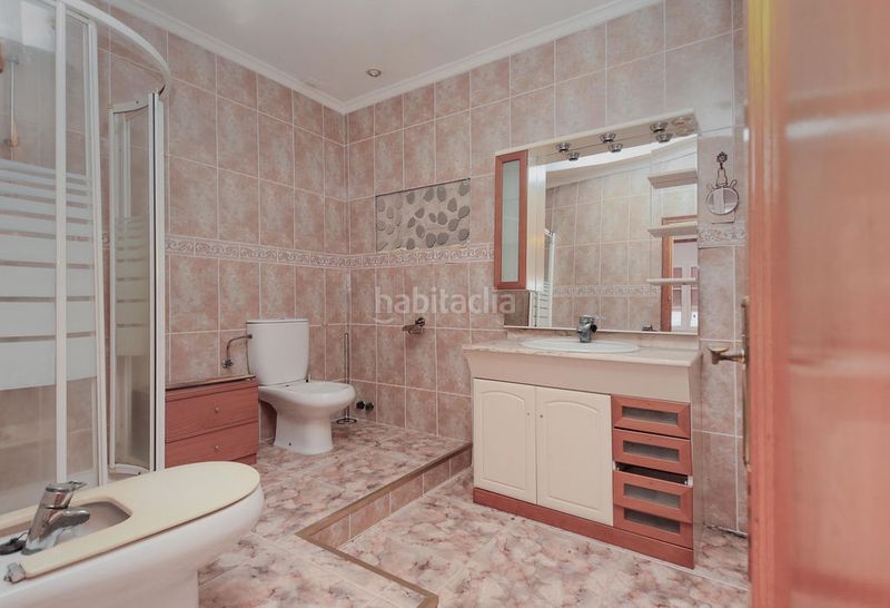 Foto bd3553d1-6af2-42a7-8000-ce808e900c6e. Xalet a Deltebre