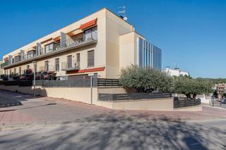 Chalet  C/ varsovia. Solvia inmobiliaria  chalet independiente pals