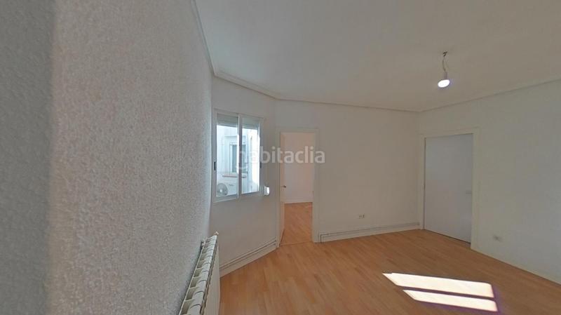 Foto 85a90594-6738-4126-9e24-0cd2fb538409. Flat in Quintana Madrid