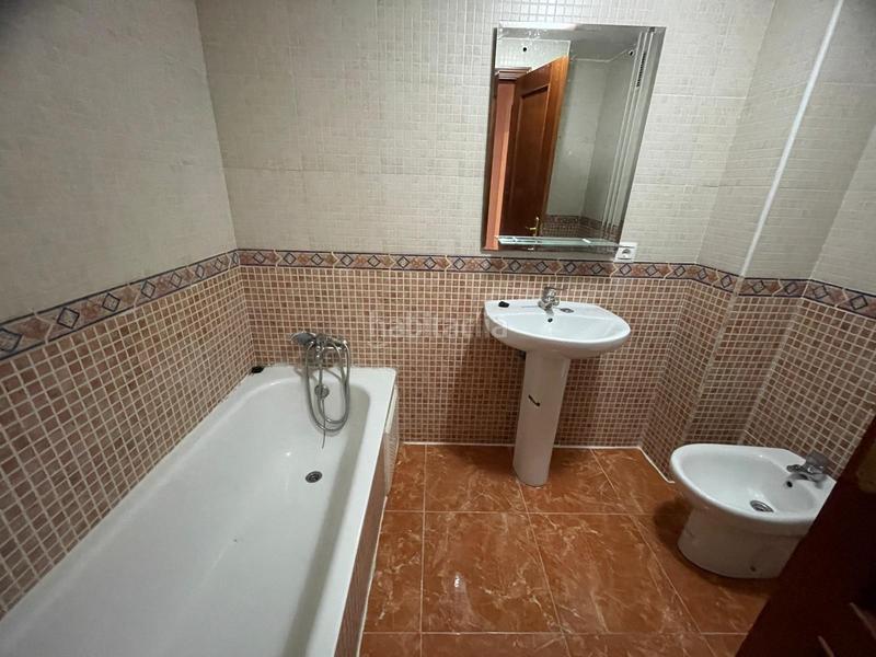 Foto 98a8e97f-e24c-4e54-a494-4c48d6a2c3b8. Piso solvia inmobiliaria piso en Álora