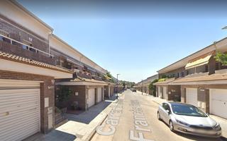 Maison jumelée  C/ maría j. francés. Solvia inmobiliaria  chalet adosado palausolità i plegamans