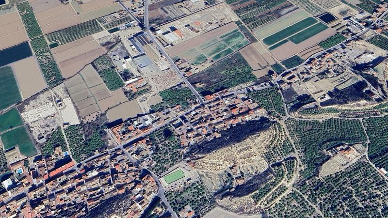 Foto a876b2dc-c9a0-4164-bf1a-b15fc0e5ad74. Rural plot in Beniel