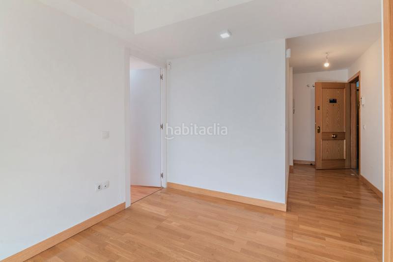 Foto ee0bbf01-06ef-4a85-85bf-75a503aeaada. Monolocale con parcheggio in Numancia Madrid