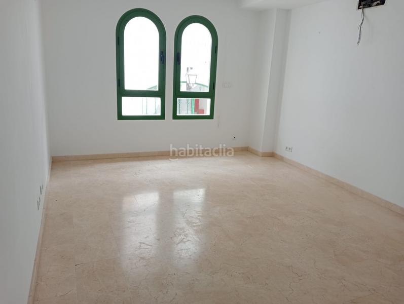 Foto e1d734c5-feae-42cc-9ac6-ffdd85fc1e98. Apartament amb aparcament piscina a El Castillo Manilva