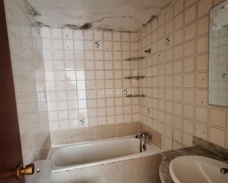 Foto 78054048-ddf9-4c4e-a60b-d5b0f4ff04a6. Casa pareada solvia inmobiliaria chalet adosado en Algeciras