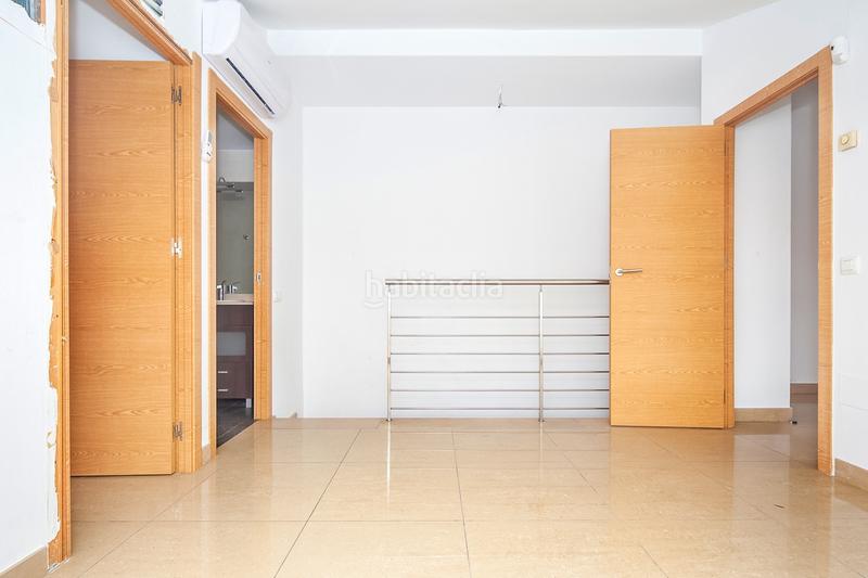 Foto bc39b442-51ee-4d18-83fc-8248b1f84c37. Dúplex solvia inmobiliaria dúplex en Font dels Capellans - Sagrada Familia Manresa