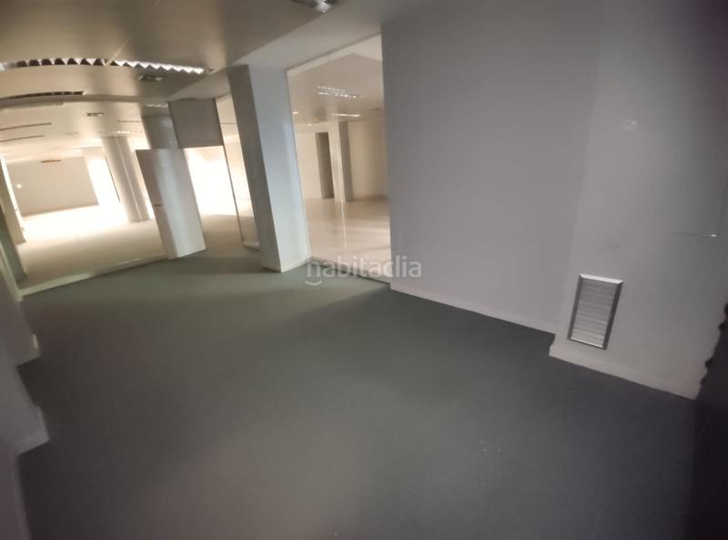 Foto 352b39b1-0b59-4691-aa1f-367afdd3976a. Alquiler local comercial solvia inmobiliaria locales en Barberà del Vallès