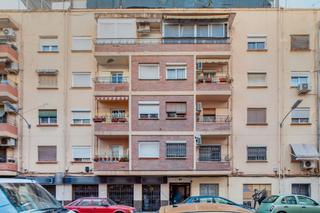 Pis  C/ san juan bosco. Solvia inmobiliaria  piso valencia