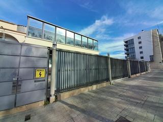 Business premise in c/ president tarradellas