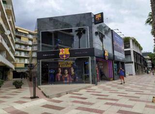 Local commercial  Av s´agaro. Solvia inmobiliaria  locales castellplatja daro