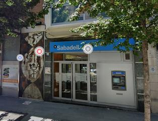 Local commercial  Pz. maluquer i salvador. Solvia inmobiliaria  locales granollers