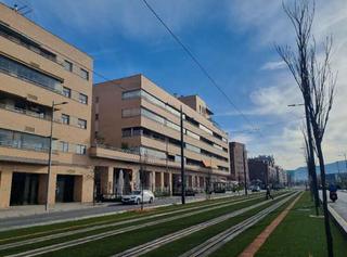 Local commercial à Av de la Ilustración