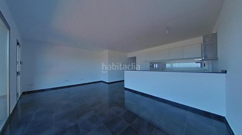 Foto 7cb2de08-502b-45b3-a77d-a6f6357a78fa. Doppelhaus mit parking in Oltamar - Cucarres Calp