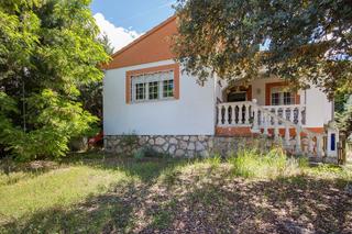 Chalet  Ur nogal. Solvia inmobiliaria  chalet independiente fuentenovilla