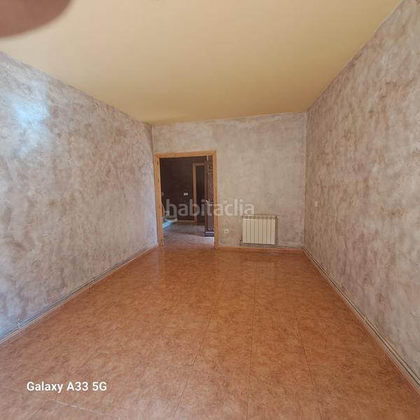 Foto f175c19a-b7fc-4bf8-8251-7ccb17a65b25. Chalet in Solana (La)