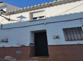 Chalet  C/ la poyata. Solvia inmobiliaria  casa casabermeja