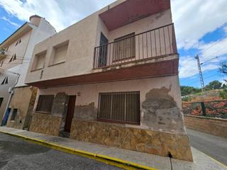 Etagenwohnung  C/ cadup. Solvia inmobiliaria  piso ampolla la