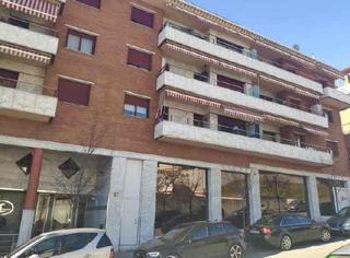 Etagenwohnung  C/ lluís vives. Solvia inmobiliaria  piso granollers
