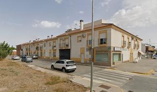 Casa aparellada  C/ margaritas esq c/ plata y c/ las higueras. Solvia inmobiliaria  chalet adosado carlota la