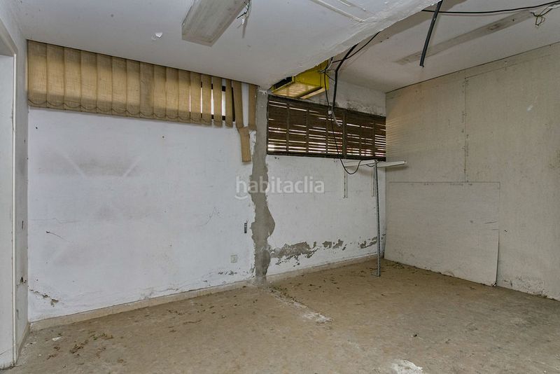 Foto b4ee0d46-1a9a-45e2-ad4c-42672f83442c. Local comercial a Torrent Ballester Viladecans